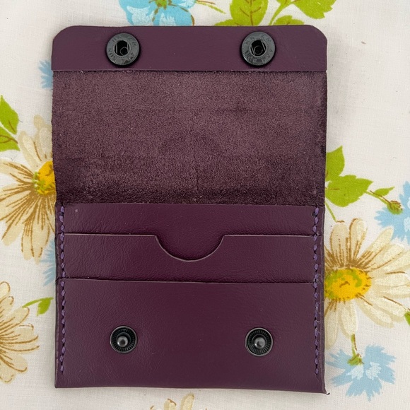Handmade Genuine Leather Wallet - Picture 3 of 5